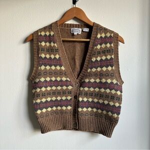 Villager Brown Knit Vest with Geometric Pattern